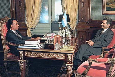 El tiempo ha enseñado a tolerarlo cuando – cada vez menos – se le escapan enormidades.