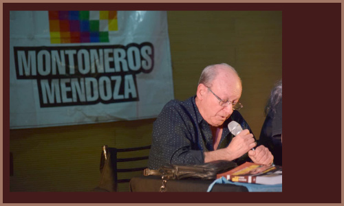 Polo leyendo
